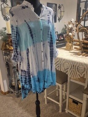 Michael Stars Blue & White Tie-Dye Button-Front Tunic